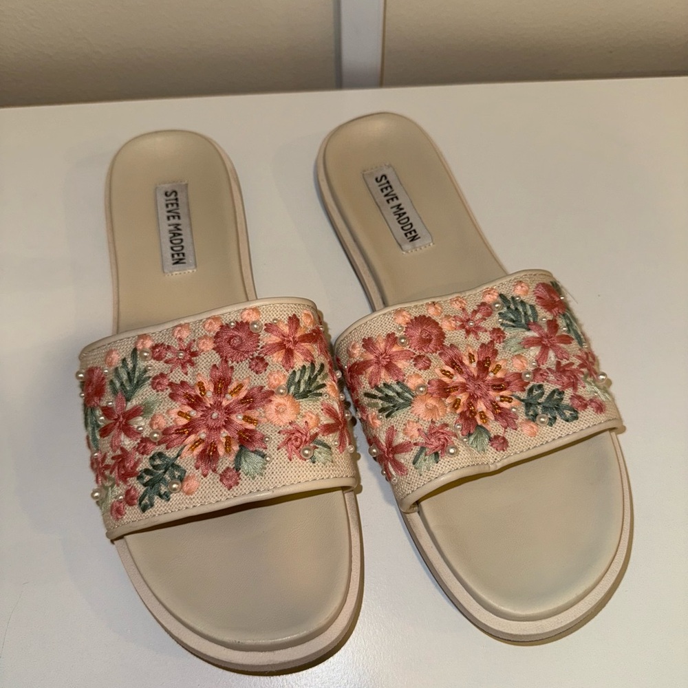 Steve Madden Floral Embroidered Sandals - Cream and Pink
